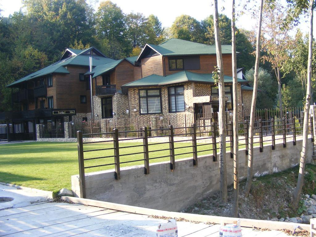 Hotel Hillden Lodge&Restaurant Drumu Carului Ngoại thất bức ảnh